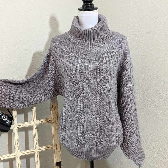 New Chunky Turtleneck Cable knit Sweater - Picture 4 of 7